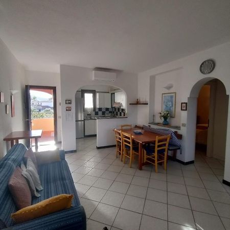 Le Canne Apt 1 San Teodoro  Buitenkant foto